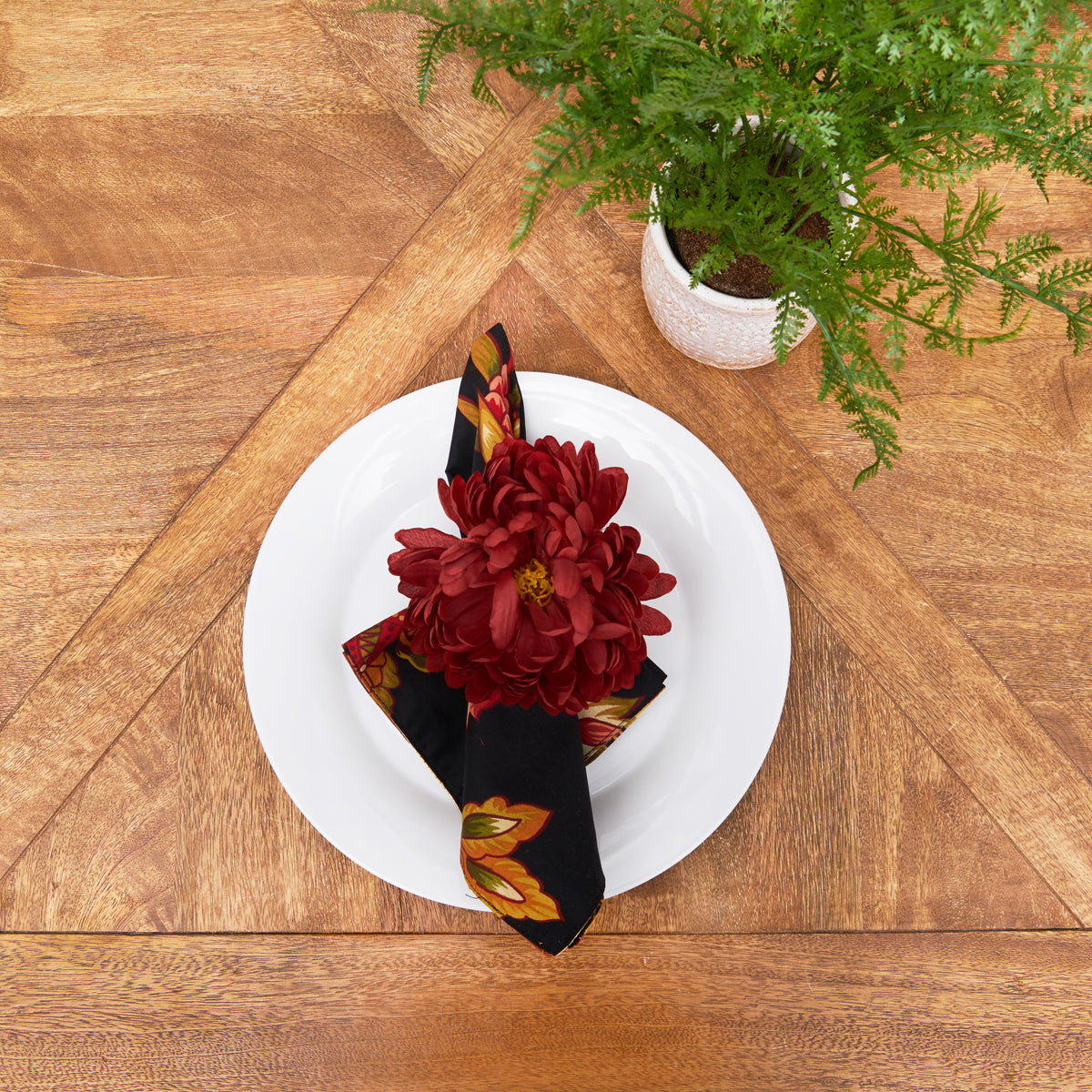 Red Chrysanthemum Napkin Ring