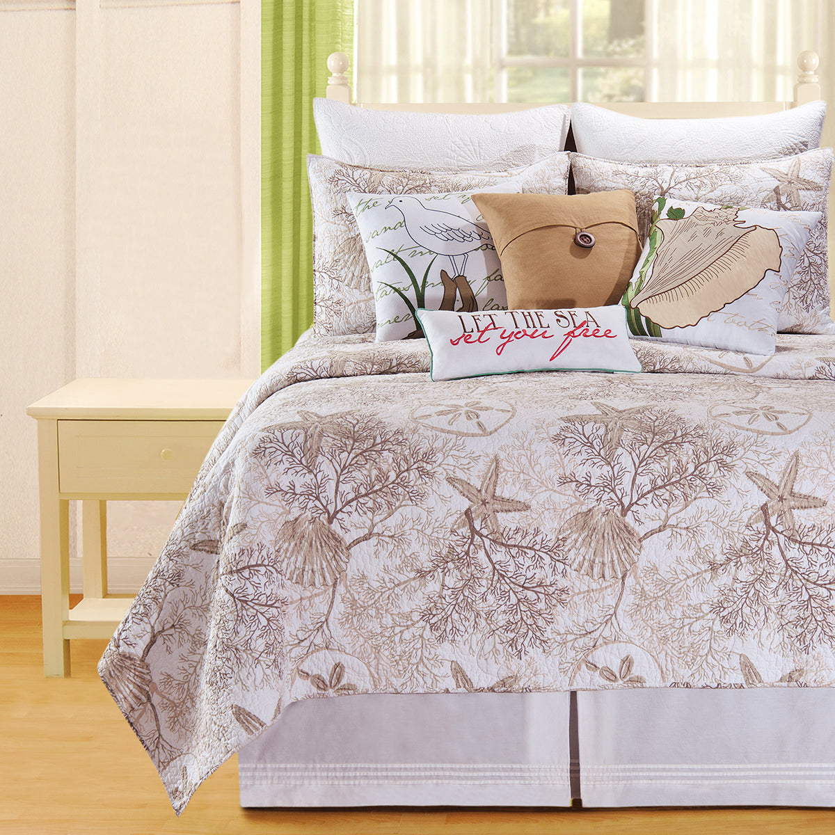 Barefoot Landing Twin Quilt
