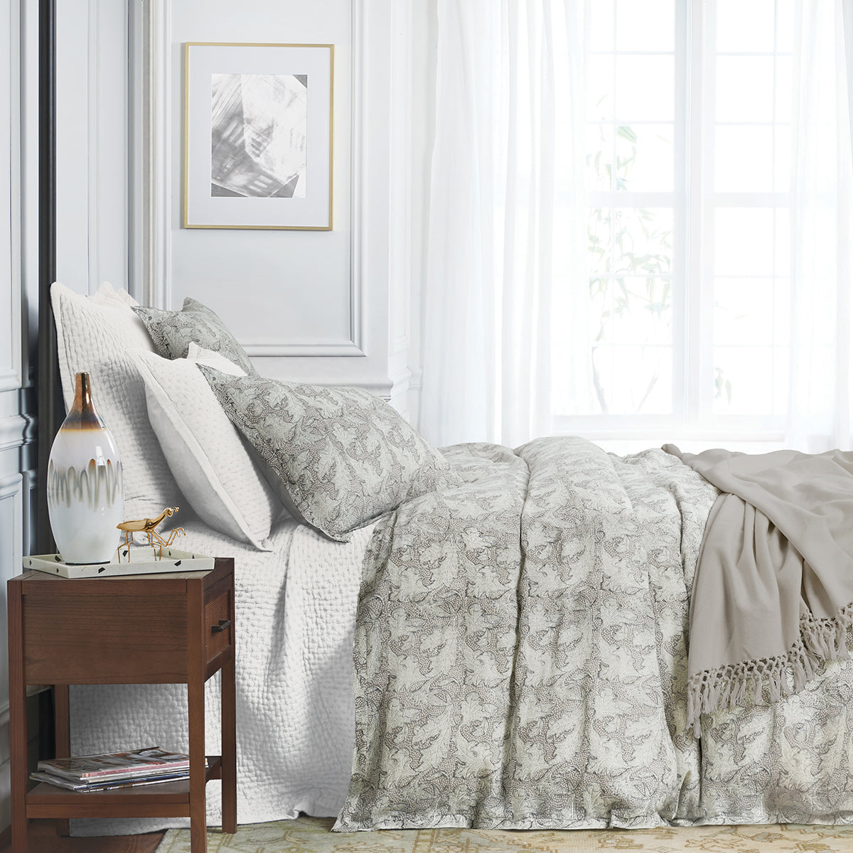Mila Coverlet