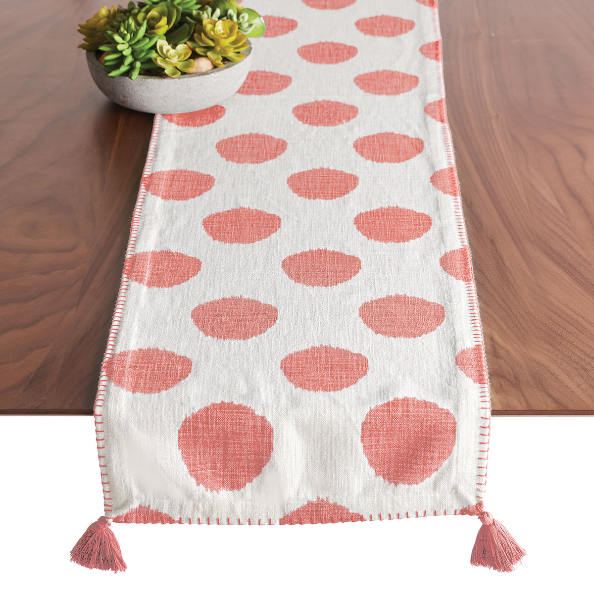 dot table linens