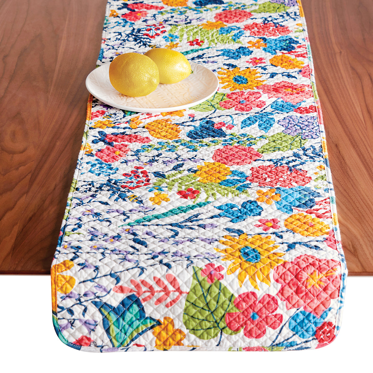 quinn table linens