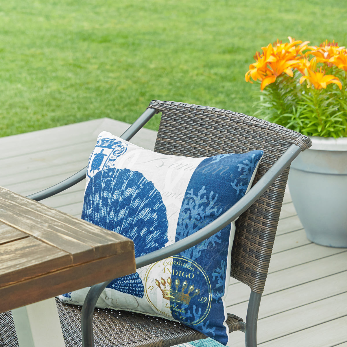Indigo Shell Indoor Outdoor Pillow