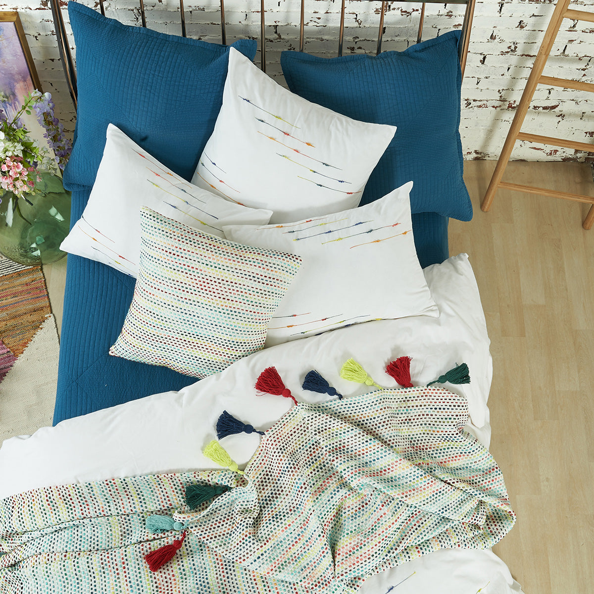 ella bed throw