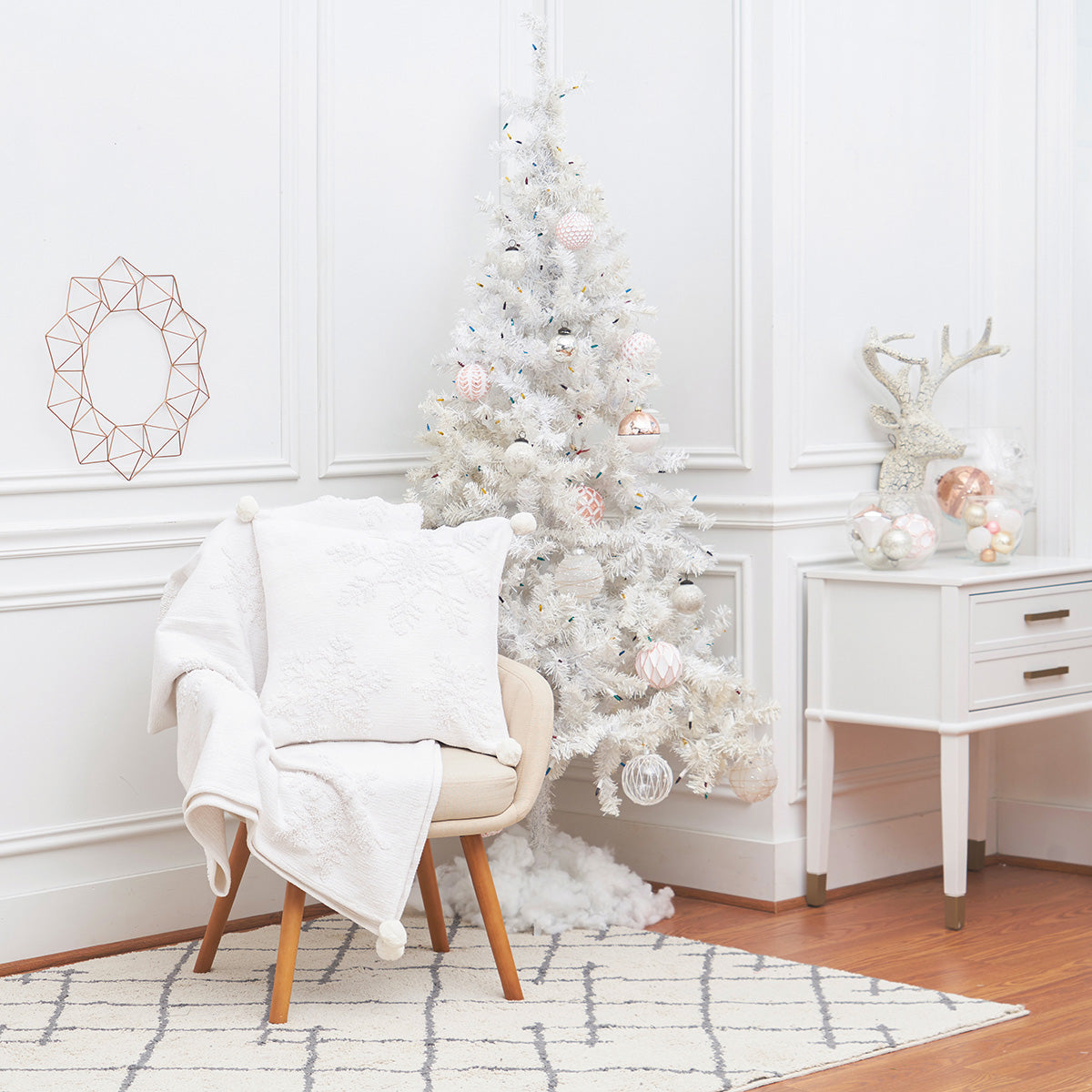 white snowflake throw