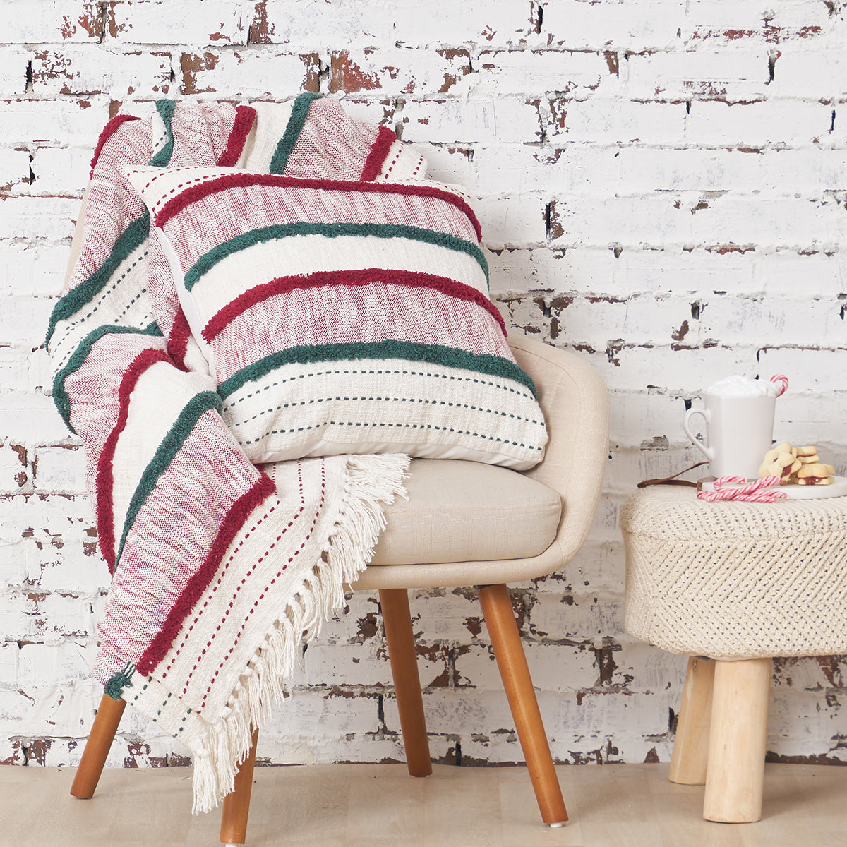 benn ruby holiday pillow