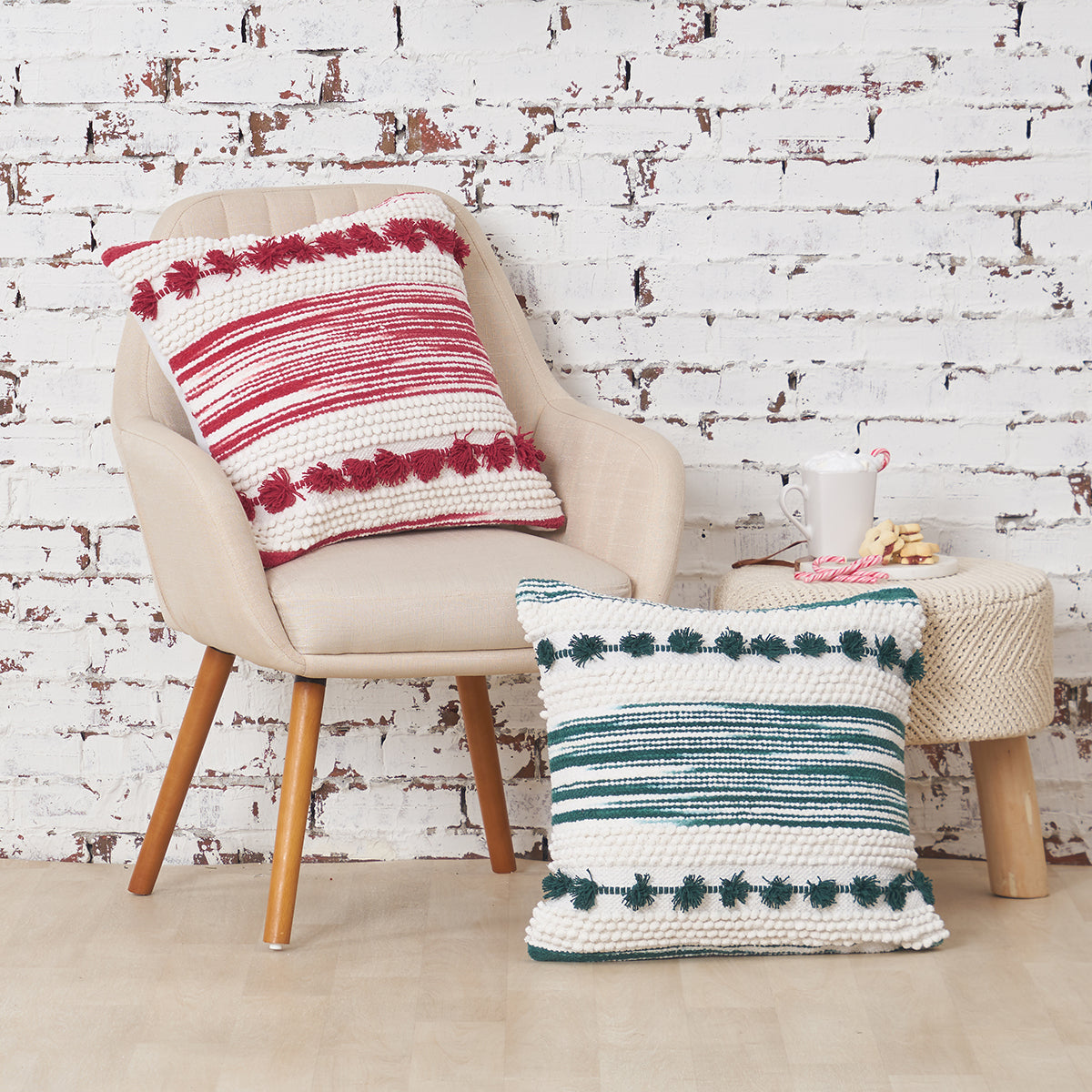 oriana jungle holiday pillow