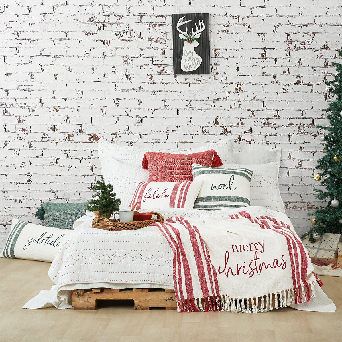 morgan yuletide pillow