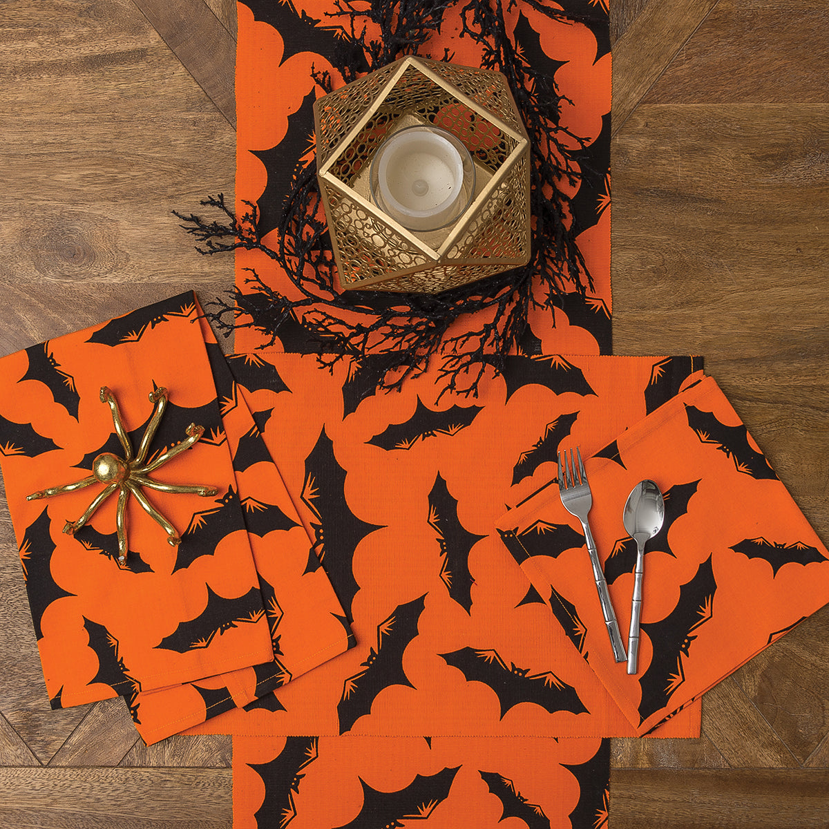 Batty Table Linens