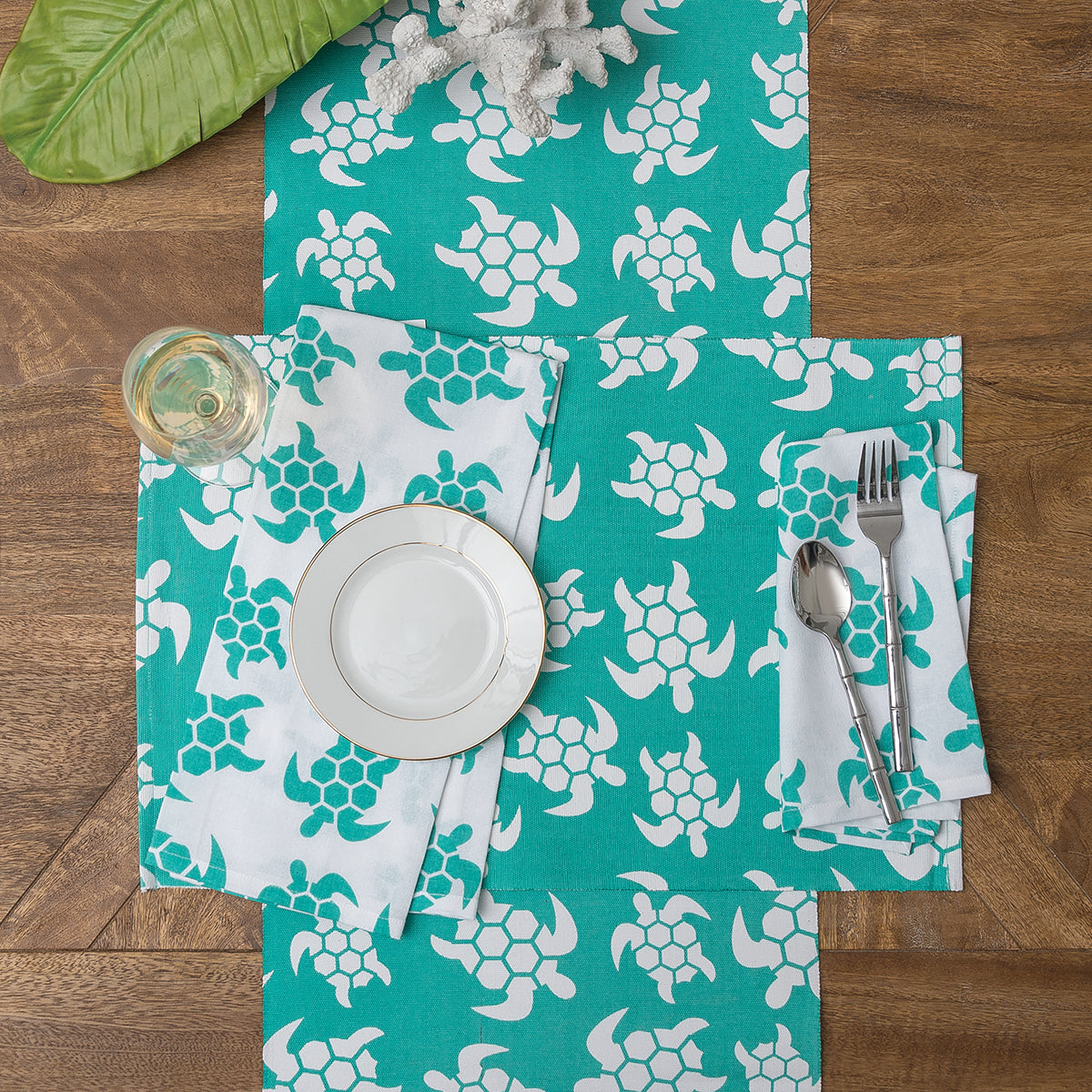 Beachy Turtle Table Linens