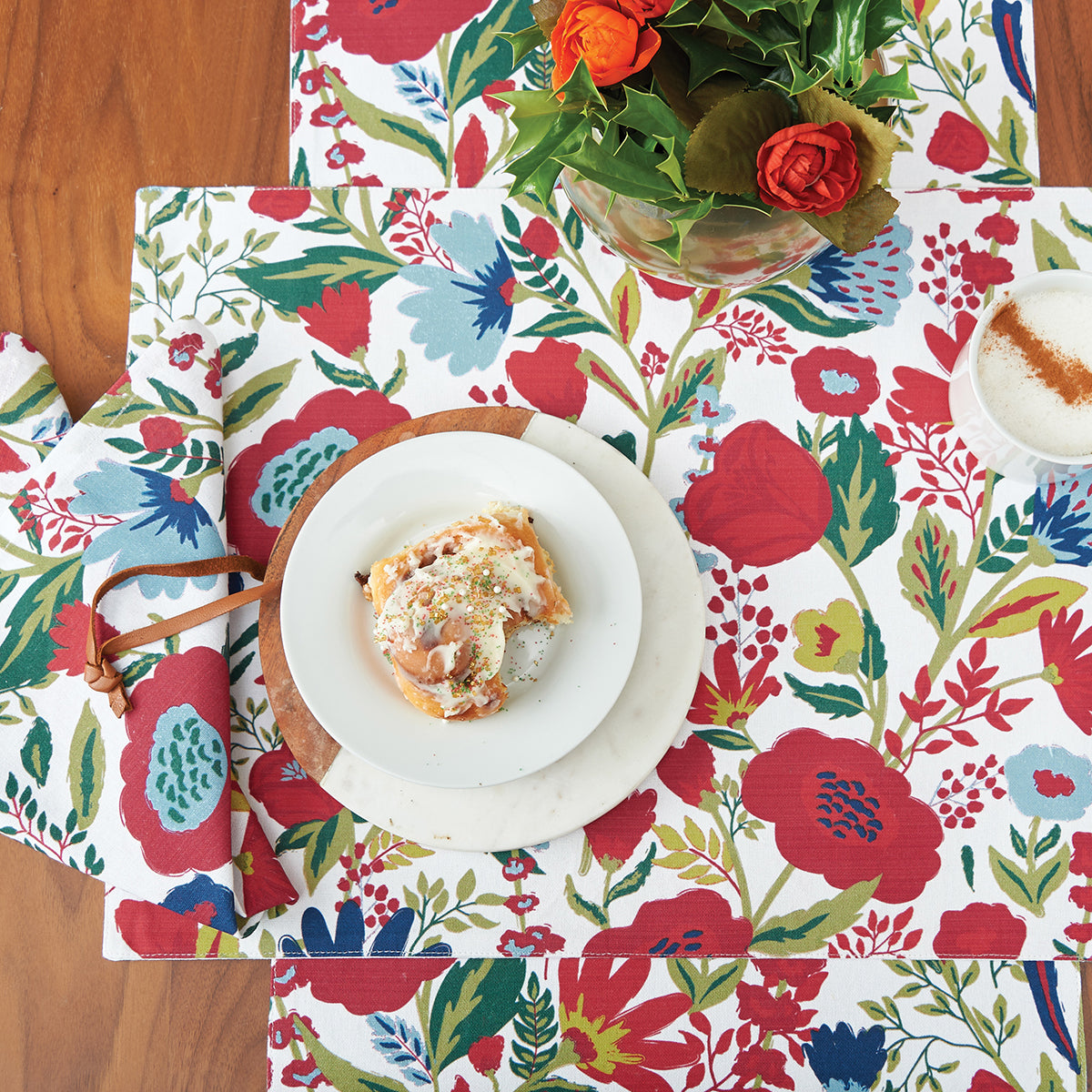 bella winter table linens