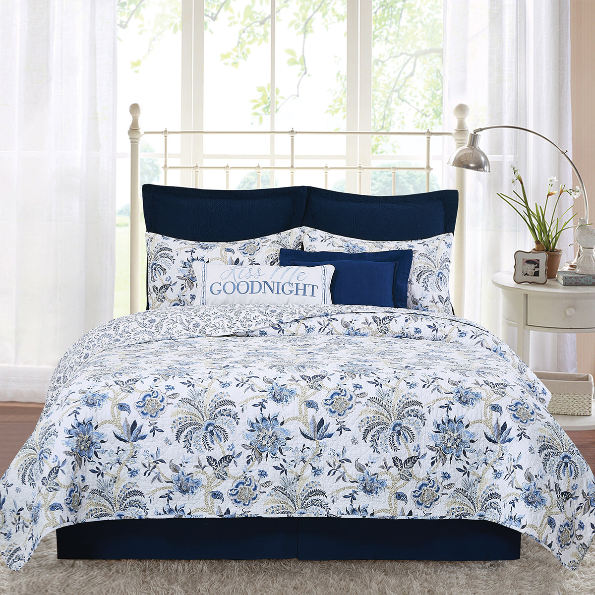 Braganza Quilt Set