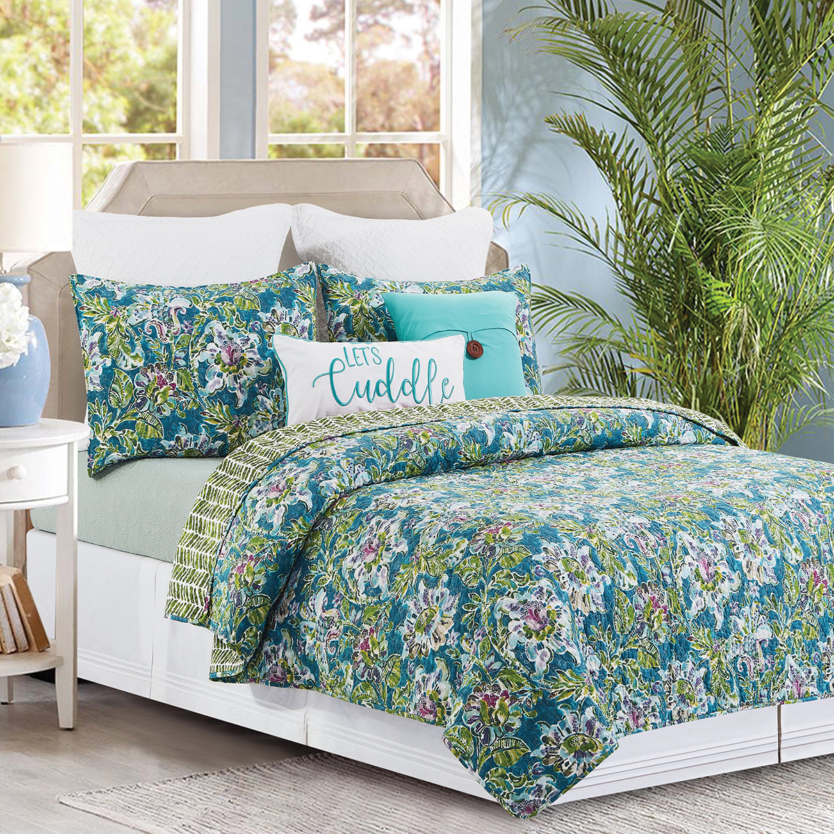 Violet Quilt Set