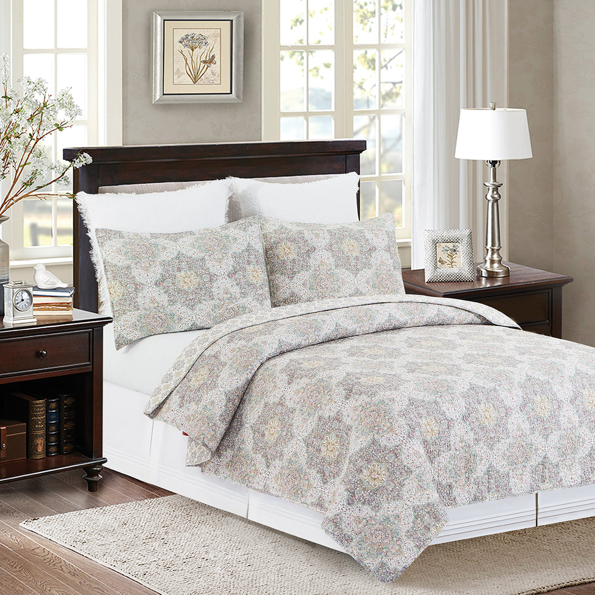 Elaina Quilt Set