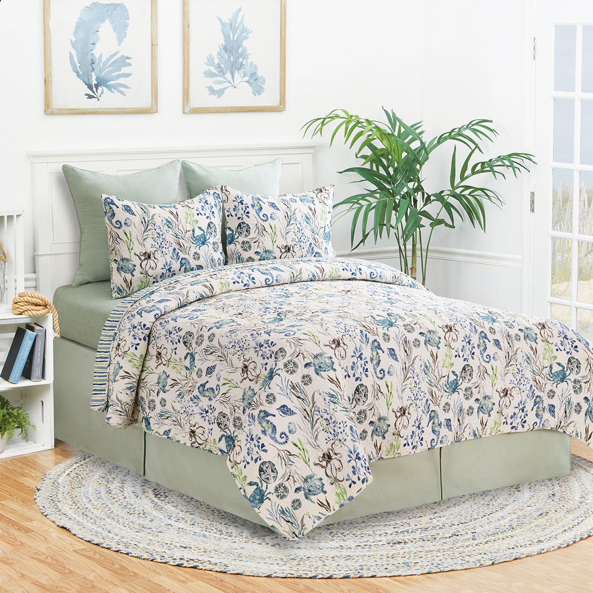 Crescent Bay Quilt Set
