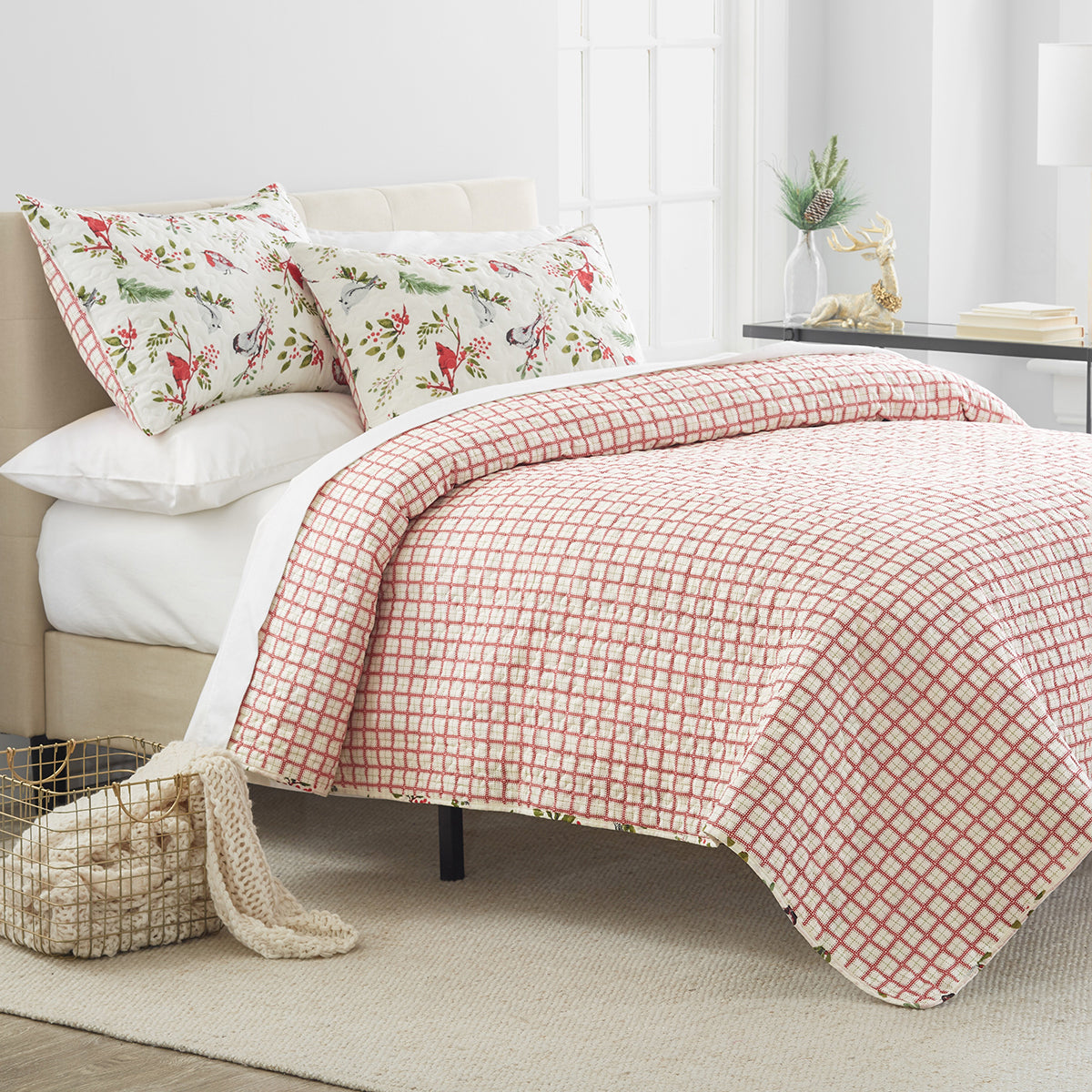 Nature's Holiday Quilt Set