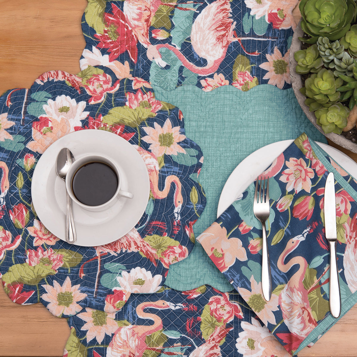 Flamingo Lagoon Table Linens