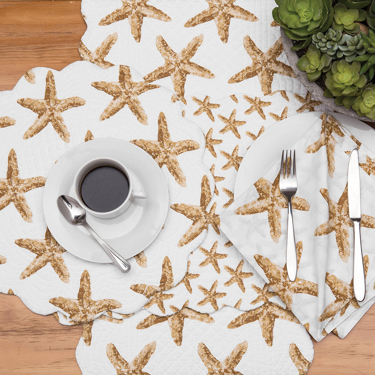 Sandbridge Stars Table Linens