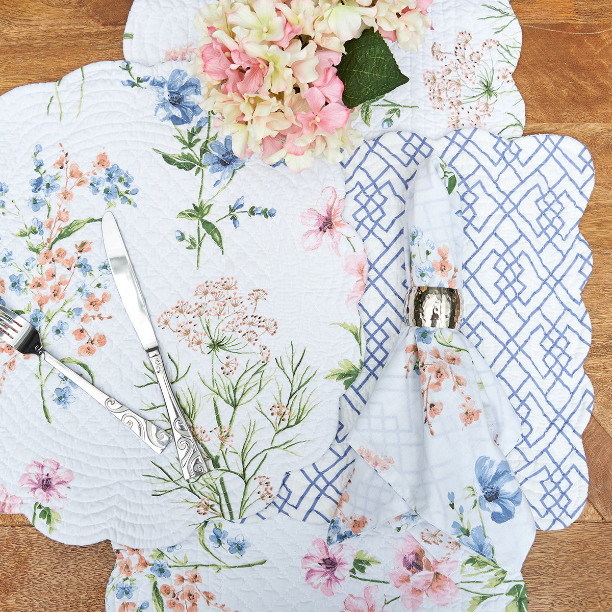 Cynthia Table Linens