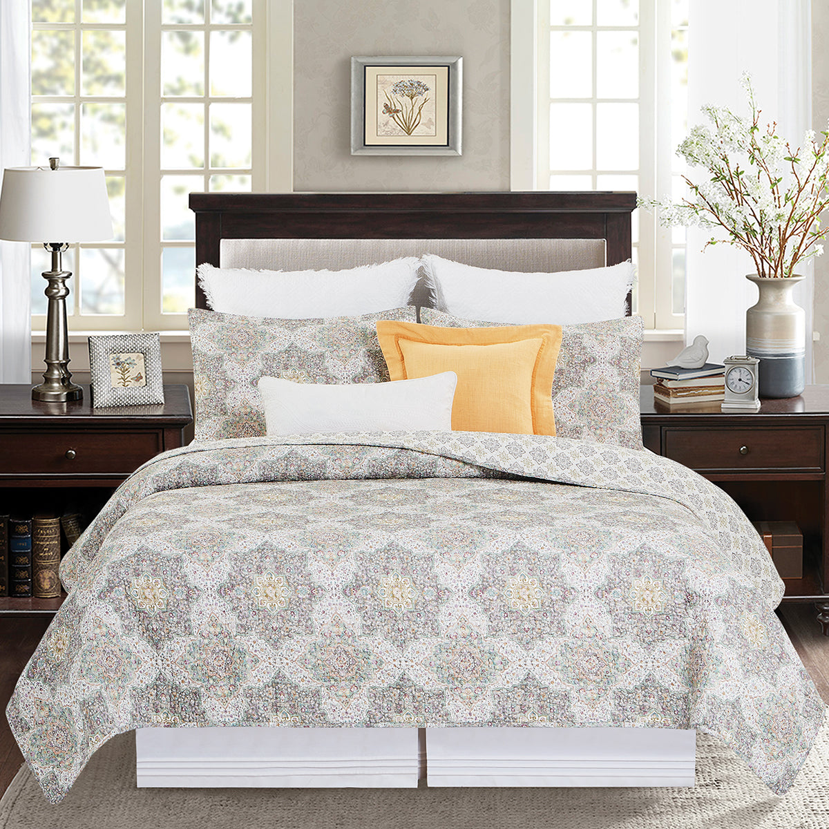 Elaina Quilt Set