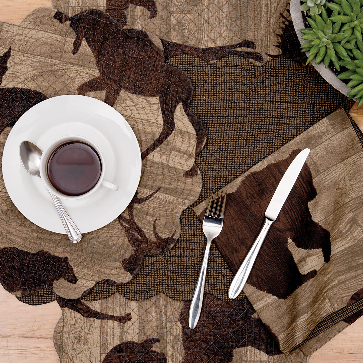 Elwood Table Linens