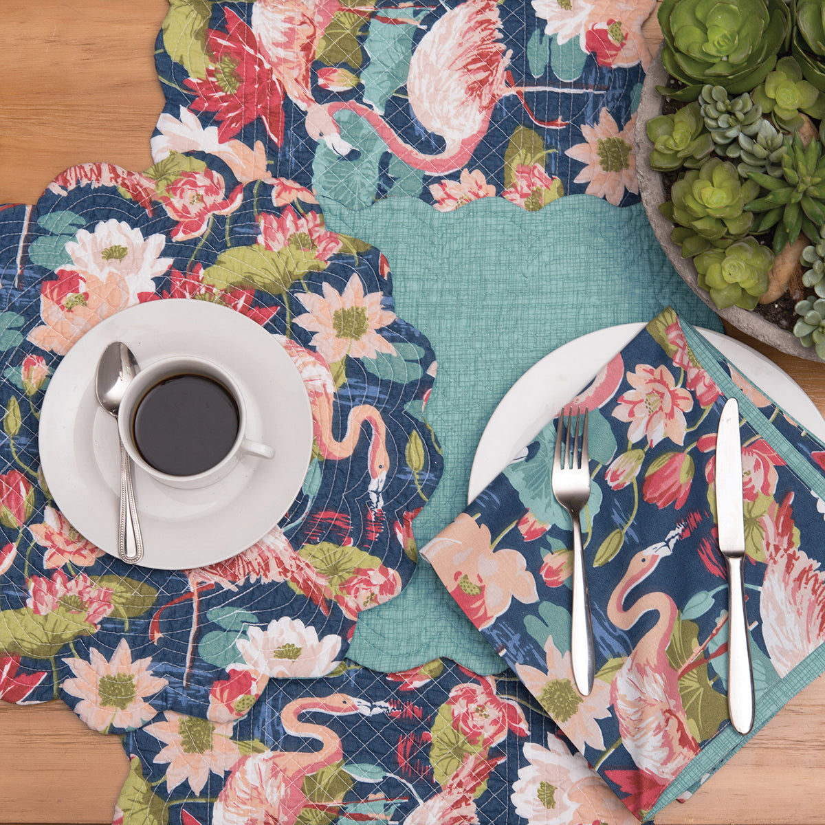 Flamingo Lagoon Table Linens