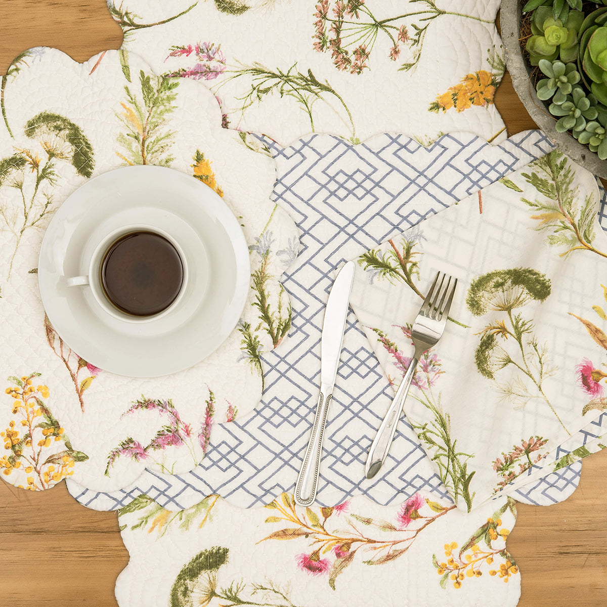 Genevieve Table Linens