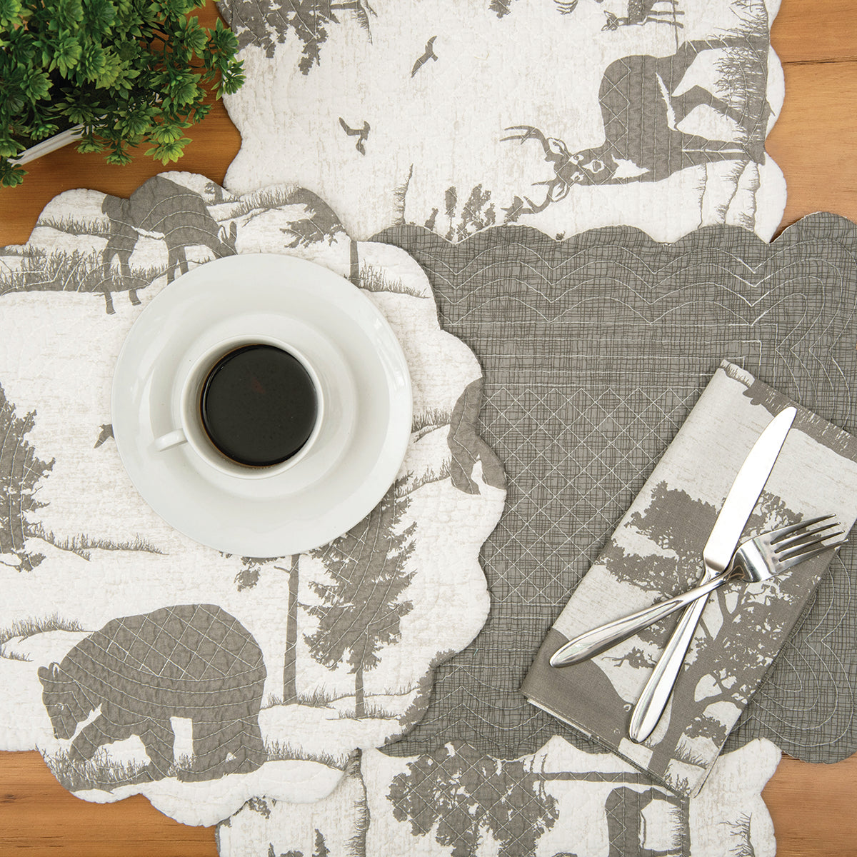 Henderson Hideaway Table Linens