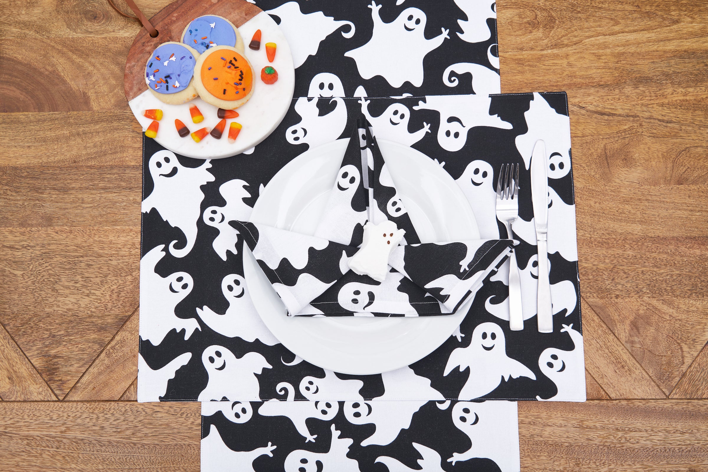 Hey Boo Table Linens