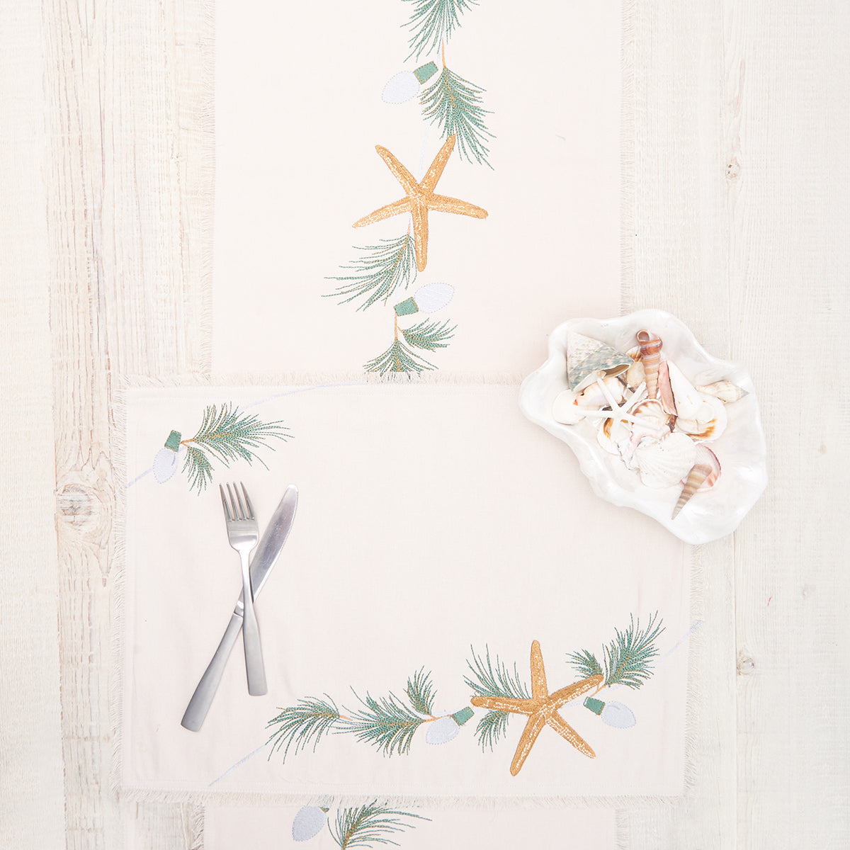 Holiday Sea Star Table Linens
