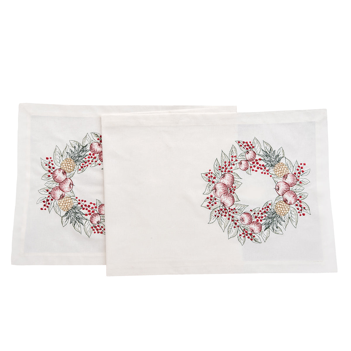 Pineapple Wreath Table Linens