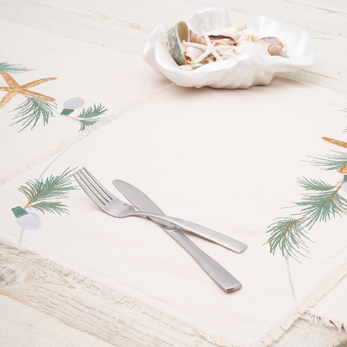 Holiday Sea Star Table Linens