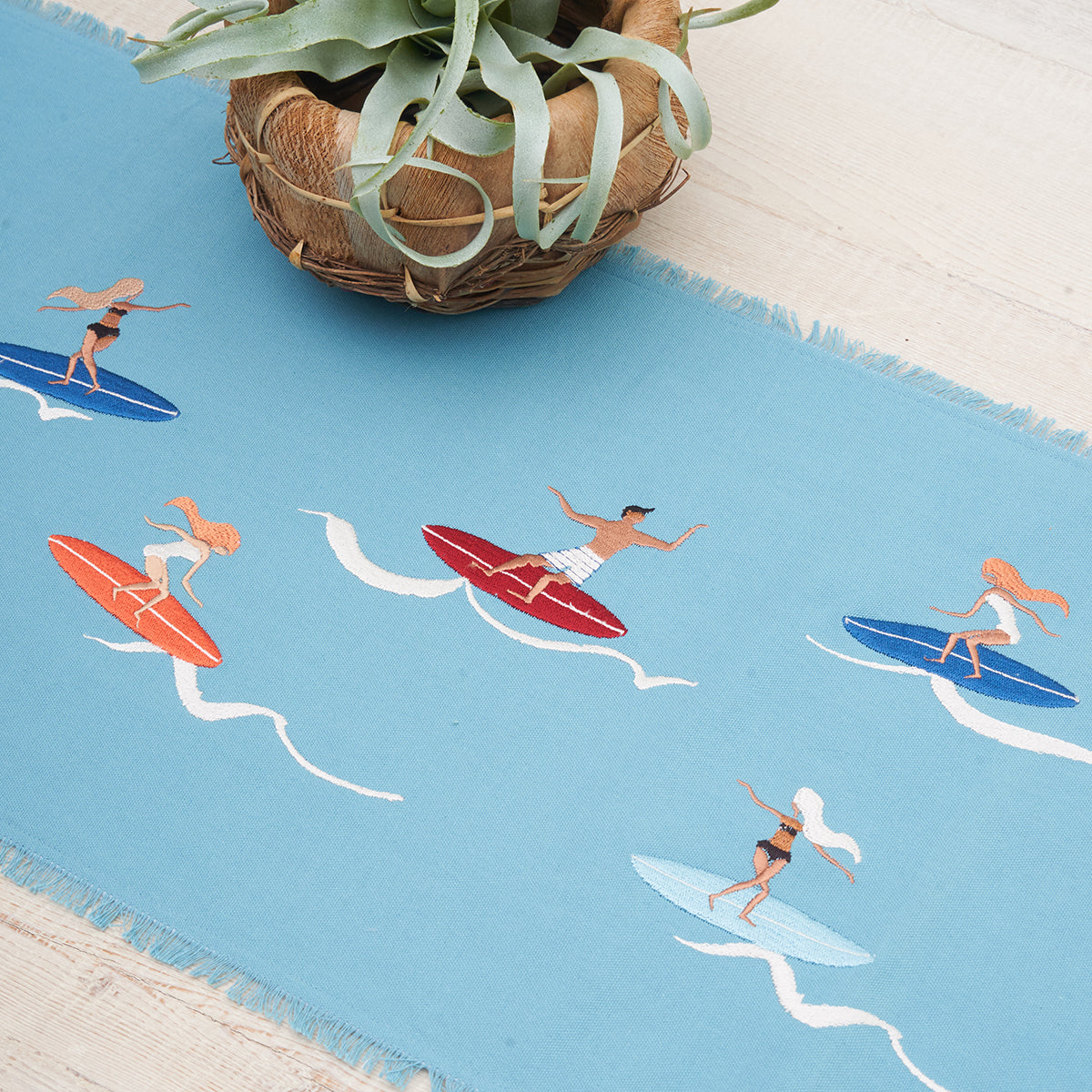 Hang Loose Table Linens