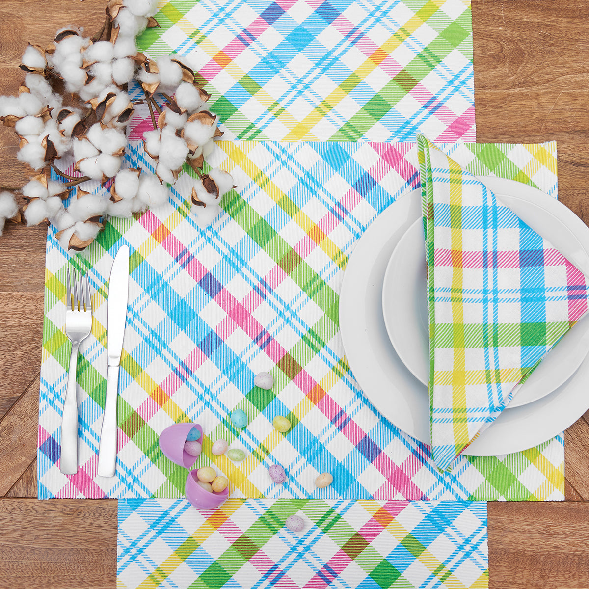 Spring Blossom Plaid Table Linens