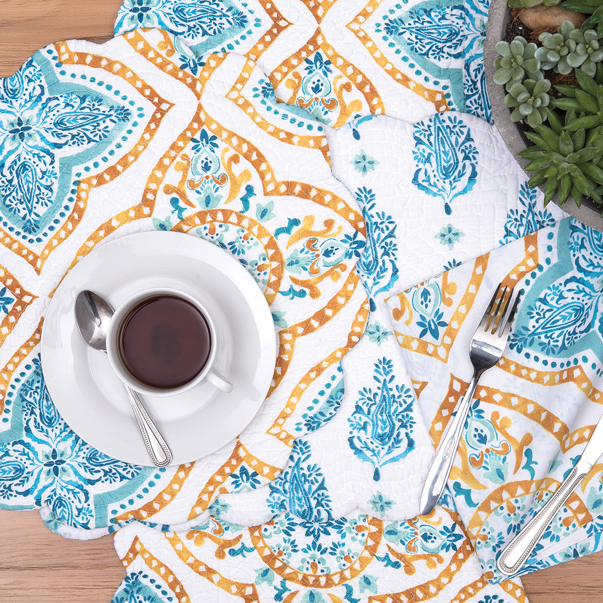 Terrace Medallion Table Linens