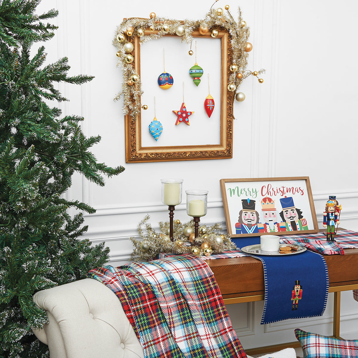 Drum Nutcrackers Figurine